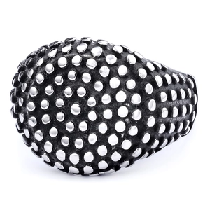 Men's vintage stainless steel ring featuring retro black and silver dotted texture