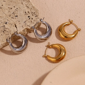 Minimalist U-shaped hollow stainless steel hoop earrings in gold and silver finish