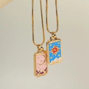 Collane tarocchi vintage placcate oro con pendenti smaltati luna rosa e sole blu