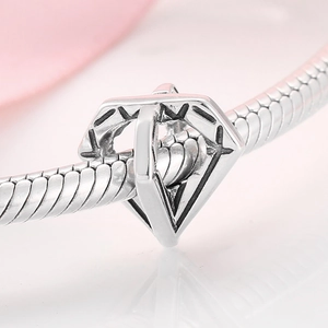 Minimalist S925 sterling silver diamond-shaped hollow charm bead on snake chain bracelet