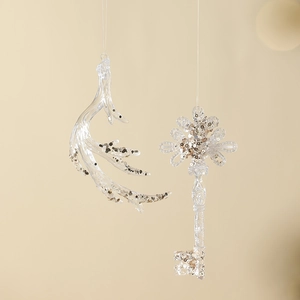 Transparent acrylic Christmas ornaments set with deer antlers and snowflake key shapes