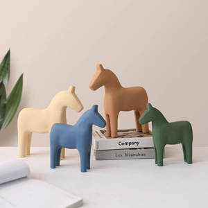 Figurines Cheval Dala Éléphant En Bois Nordique Ornements Bureau Minimalistes Décoration Maison Statues Animaux Accents Salon Fait Main