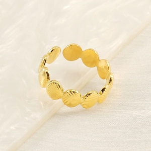 Bague ajustable en acier inoxydable plaqué or 18 carats avec design de coquillage