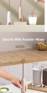 Vue détaillée du mélangeur électrique portatif beige morandi avec long fouet pour poudres