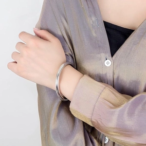 Minimalist Wide Plain Bangle Bracelet Stainless Steel High Polish Vacuum Plated Round Jewelry For Unisex Couples