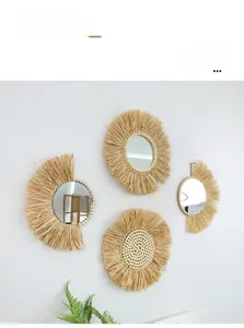 Böhmisches Raffia-Wandspiegel-Set mit Naturstrohgeflecht und Details aus Holzperlen