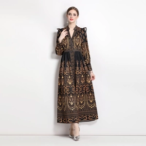 Vintage palace style V-neck maxi dress with baroque print and lantern sleeves