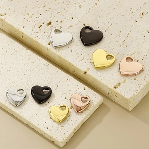 Polished stainless steel heart-shaped pendant charms in silver, gold, black and rose gold