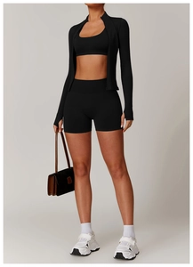 Schwarzes 3-teiliges Yoga-Set mit engem Zipper-Top, Sport-BH und Shorts mit hohem Bund