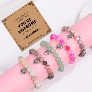 Bracelet en pierre zèbre rose avec pendentif cœur et carte cadeau de motivation