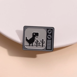 Spilla In Smalto TV Retrò Pin Da Risvolto Dinosauro Pixel Lega Di Zinco Distintivo Da Gioco Vintage Gioielli Creativi