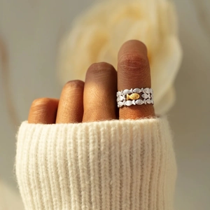 Minimalist s925 silver open fish ring with a unique golden fish contrast for women