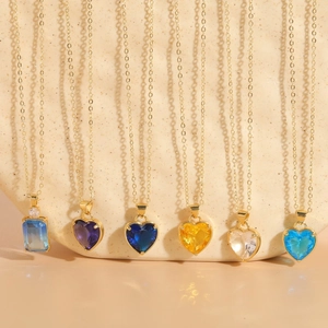 Elegant Copper Zirconia Heart Pendant Necklace For Women Gold Plated Geometric Square Gemstone Necklace Jewelry Accessory
