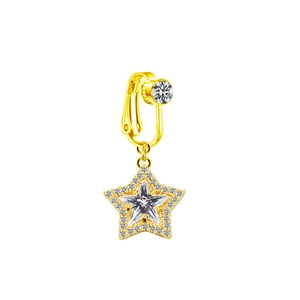 Élégante boucle d'oreille clip étoile dorée avec cristaux sur fond blanc épuré
