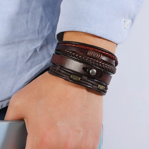 Men's vintage braided leather bracelet in brown and dark red with metal clasp