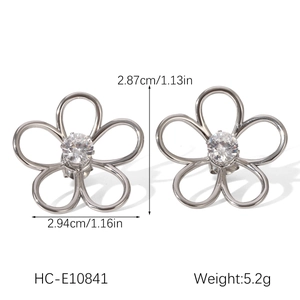 Silver flower earring dimensions and specs showing 2.87cm height and cubic zirconia core