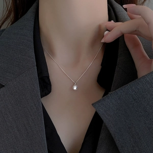 Minimalist Round Faux Artificial Pearl Pendant Necklace Elegant Copper Box Chain Adjustable Jewelry For Women Light Luxury Style