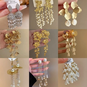 French Retro Dangle Earrings With 925 Sterling Silver Earring Post Alloy Artificial Pearl Tassel Flower Leaf Elegant Jewelry Women