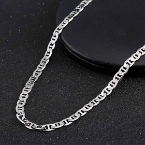 Macro shot of 2.6mm S925 sterling silver mariner link chain showing polished flat texture