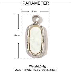 Détail montrant les dimensions et le matériau du pendentif 12mm en acier et nacre