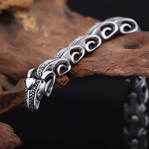 Bracelet rétro en acier inoxydable à écailles de dragon avec fermoir tête de dragon détaillé