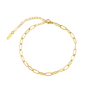 Minimalist 18K gold plated stainless steel paperclip link anklet for women on white background