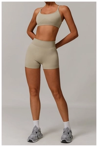 Vue détaillée du tissu du short de yoga sans couture et de la taille haute côtelée