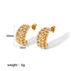 Vintage 18K gold-plated titanium C-shaped pearl earrings measuring 20mm by 10mm