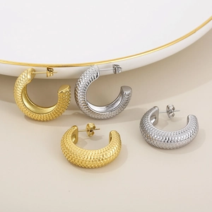 Chic 18K gold and silver stainless steel C-shaped earrings with textured fish scale pattern