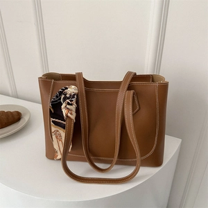 Grand Sac Fourre-Tout Femme Cuir PU Sac À Épaule Avec Foulard En Satin Coutures Contrastées Sac À Main Minimaliste