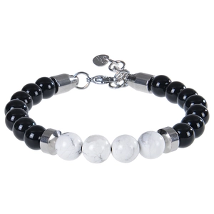Détail du bracelet en œil de tigre 8mm avec fermoir mousqueton et chaîne réglable