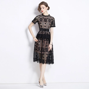 Elegant black hollow water-soluble lace midi dress with short sleeves and waist belt