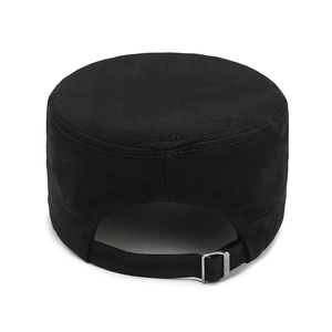 Rückansicht der schwarzen Baumwoll-Military-Cap mit verstellbarer Metallschnalle für Herren