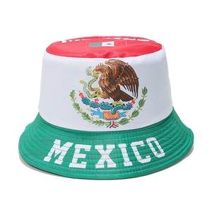 Détail du chapeau soleil mexicain avec emblème d'aigle et texte Mexico en blanc