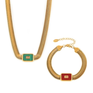 Gold stainless steel snake chain jewelry set with green and red crystal pendants