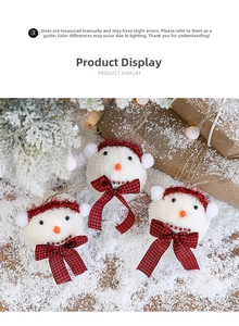 Set di tre ornamenti a pupazzo di neve in peluche con fiocchi a quadri per albero di Natale