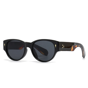 Retro Round Oval Sunglasses With Arrow Metal Rivets UV400 PC Frame Fashion Eyewear For Women Outdoor Travel Street Style