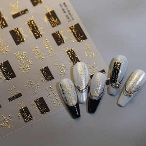 Autocollants 3D pour ongles style chinois avec motifs de bambou dorés et noirs