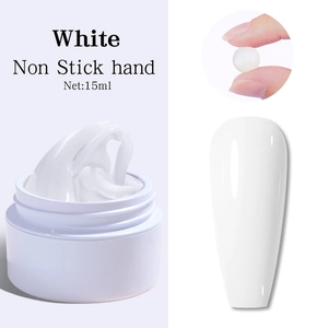 Detail von 15ml nicht klebendem Solid Nagelgel mit dicker Textur und Anwendungseffekt