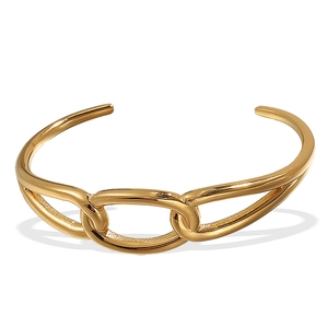 Minimalist 18K gold plated stainless steel open bangle with chain link design element