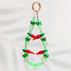Pendentif perlé artisanal en verre chou chinois et piment rouge avec anneau doré