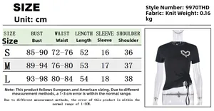 Tableau des tailles du t-shirt à strass en forme de cœur avec mesures détaillées