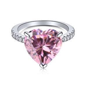 Elegant s925 silver ring featuring a pink heart-shaped zircon and sparkling side stones