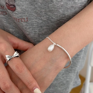 Minimalist S925 sterling silver bangle with water drop pearl and bow ring set