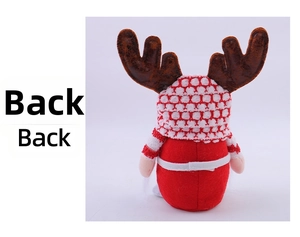 Vue arrière d'un gnome de Noël avec corps en feutre rouge et bois de renne marron