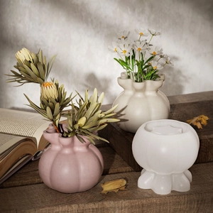 Flower ruffled vase resin silicone mold for DIY flower arrangement and candle holders