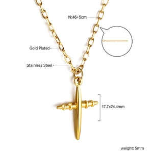 Detailed size specifications of the gold-plated stainless steel cross necklace pendant