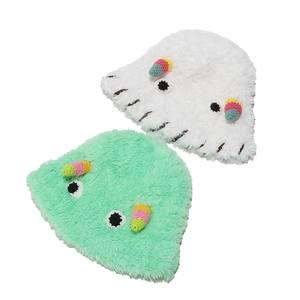 Chapeaux bob monstre en peluche blanc et vert menthe avec cornes colorées et yeux brodés