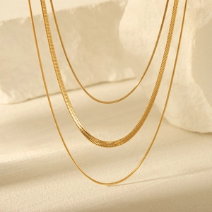 Three-layer 18K gold plated stainless steel necklace with snake and box chain styles