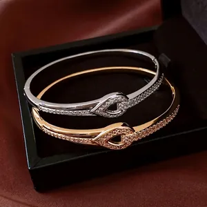 Bracelet Jonc Élégant En Cuivre Plaqué Or 18K Pour Femmes Avec Boucle Creuse Goutte Eau Zircon Bijoux Mode Minimaliste